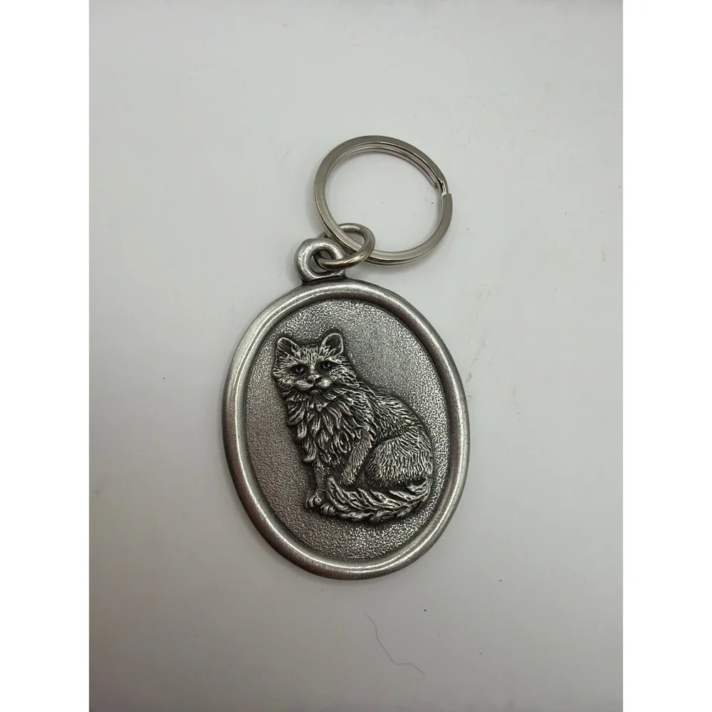 Vintage 1998 Keychain Pewter Longhair Cat Oval‎ Medallion Maine Coon Persian